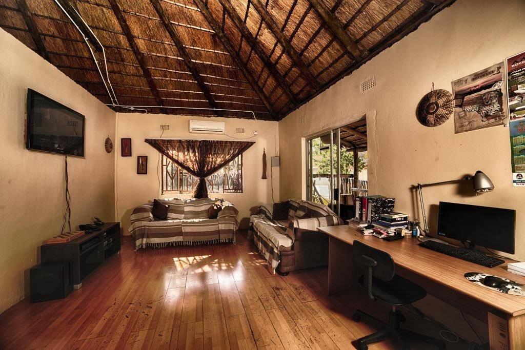 Motsebe Backpackers Hotel Maun Eksteriør billede