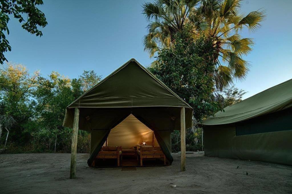Motsebe Backpackers Hotel Maun Eksteriør billede